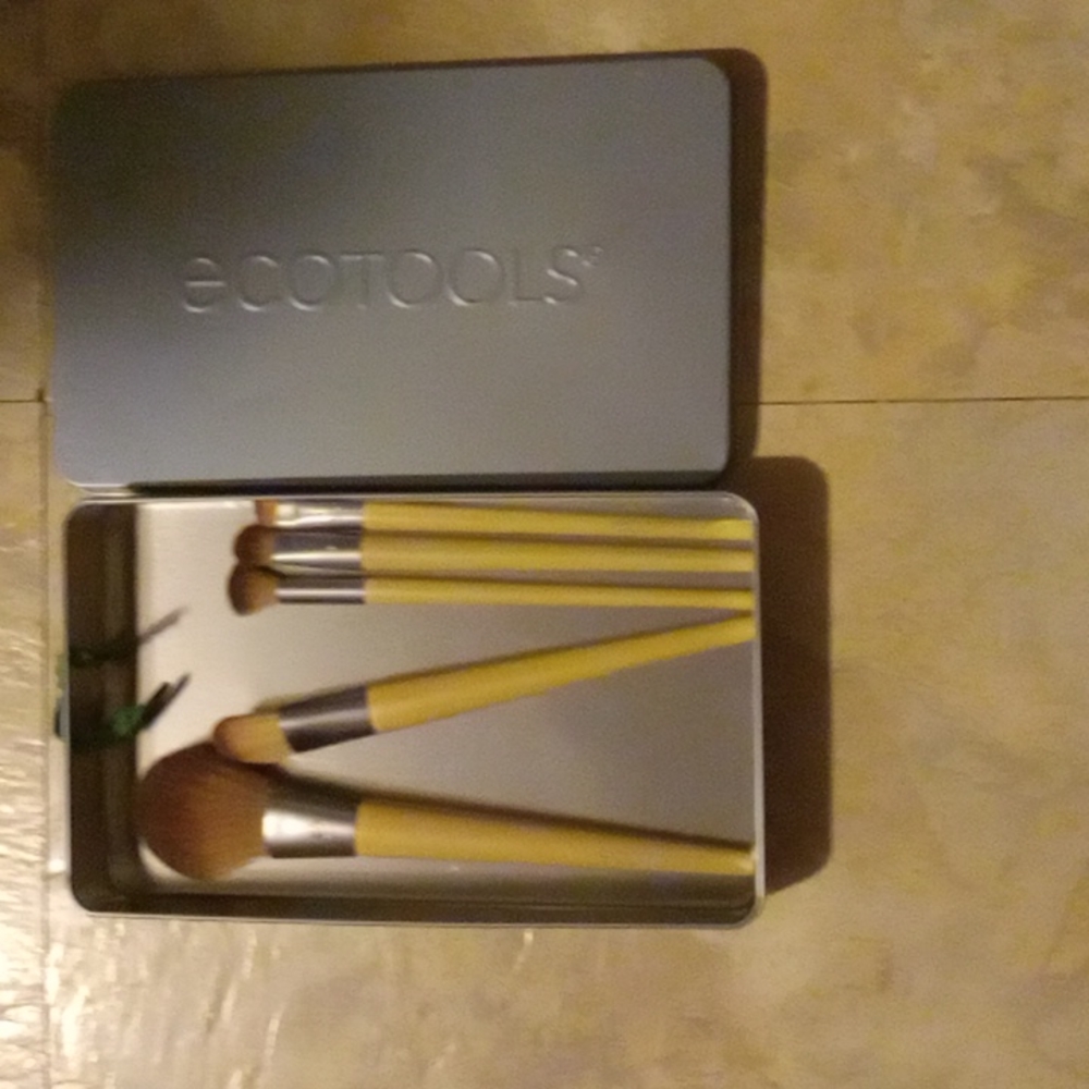 ecotools vegan makeup brushes